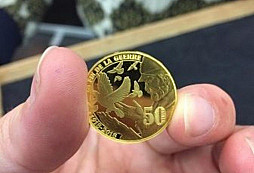 První mince z certifikovaného zlata