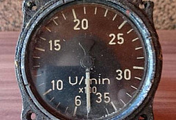 Otáčkoměr Fw 190