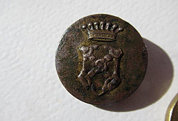 Dotaz na knoflík s erbem