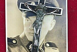 Kříž pro polního kaplana