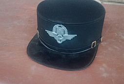 Čepice železničář