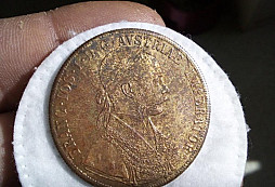 Falešný čtyřdukát a další nálezy