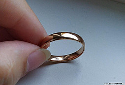Prstýnek 3 g - RUSKÉ značky - punc?