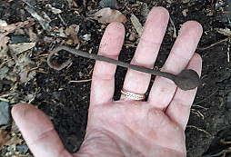 Nabíjecí palička pistole?