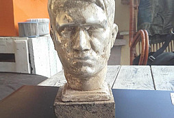 Budovatel tisícileté říše ze smetiště