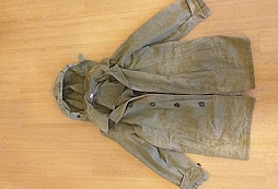 Určí někdo tento kabát?