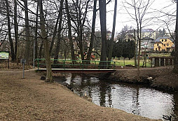 Řekni, kde ty hroby jsou...