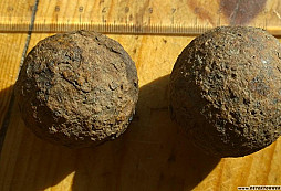 Dvě koule a dvě ágéčka