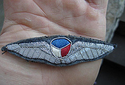 Stará letecká nášivka?