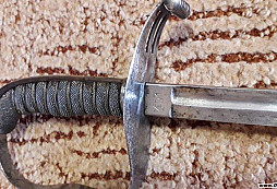 Určení výrobce šavle