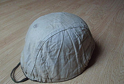 Maskovací potah na helmu a další