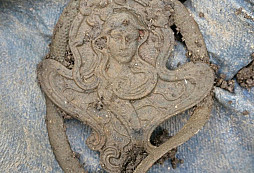 Krásná spona a jiné