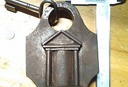 Visací zámek s tajemstvím