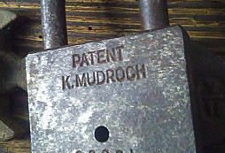 K. Murdoch - lahke rozptýlenie pre Rossyho