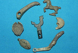 Kohoutek s kohoutkem, koník a pár divných věcí