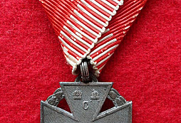 Rakúsko-uhorská šabľa vz. 1877