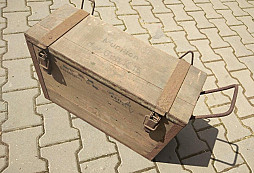 Bedna a pouzdra od munice