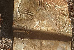 Na prohledaném smeťáku