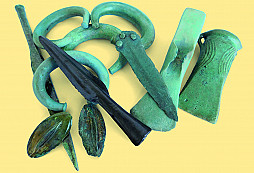 Cesta z hlíny do vitríny