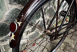 Starý bicykel identifikácia