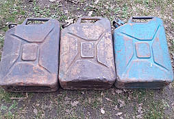 Tři zachráněný kousky