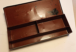 Plechové krabičky + kanystr