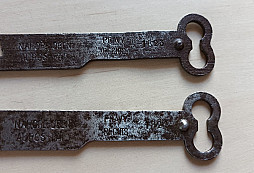 Podivné klíče a bedna ke Granatwerfer 36