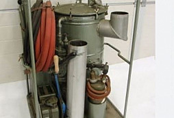 Poptávám vojenský záchod a MKS