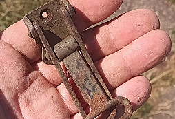 Zatváranie vojenskej bedne