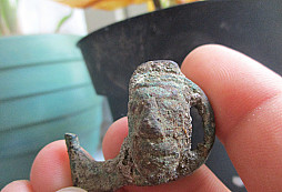 Nějaké nákončí?