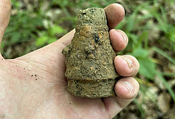 Tělo zapalovače z minometného granátu?