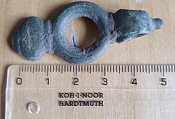 Bronzová část opasku?