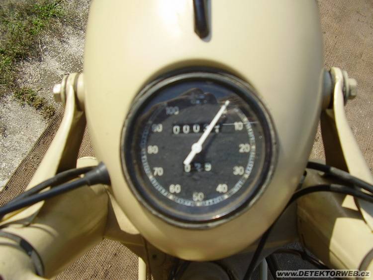 БМВ сахара r 75