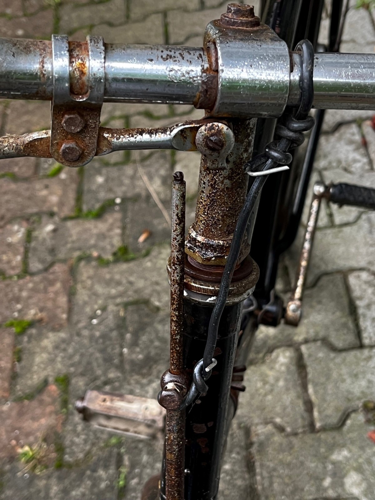 Starý bicykel identifikácia