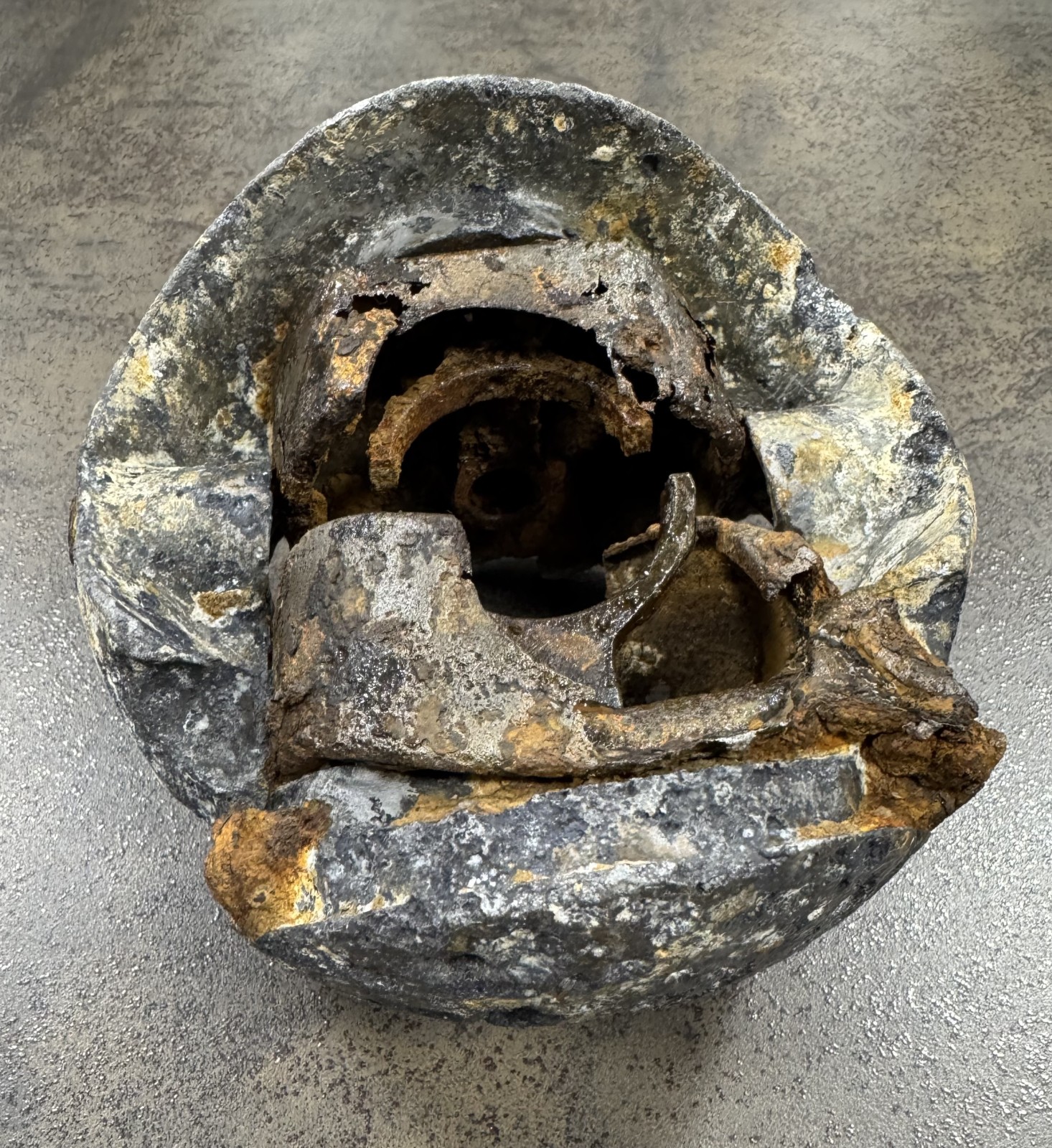 Identifikace součástky z okolí bývalého německého letiště