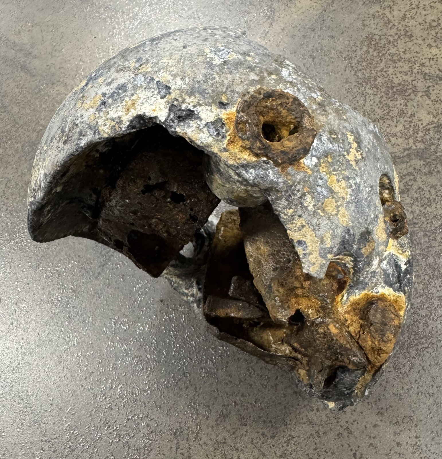 Identifikace součástky z okolí bývalého německého letiště