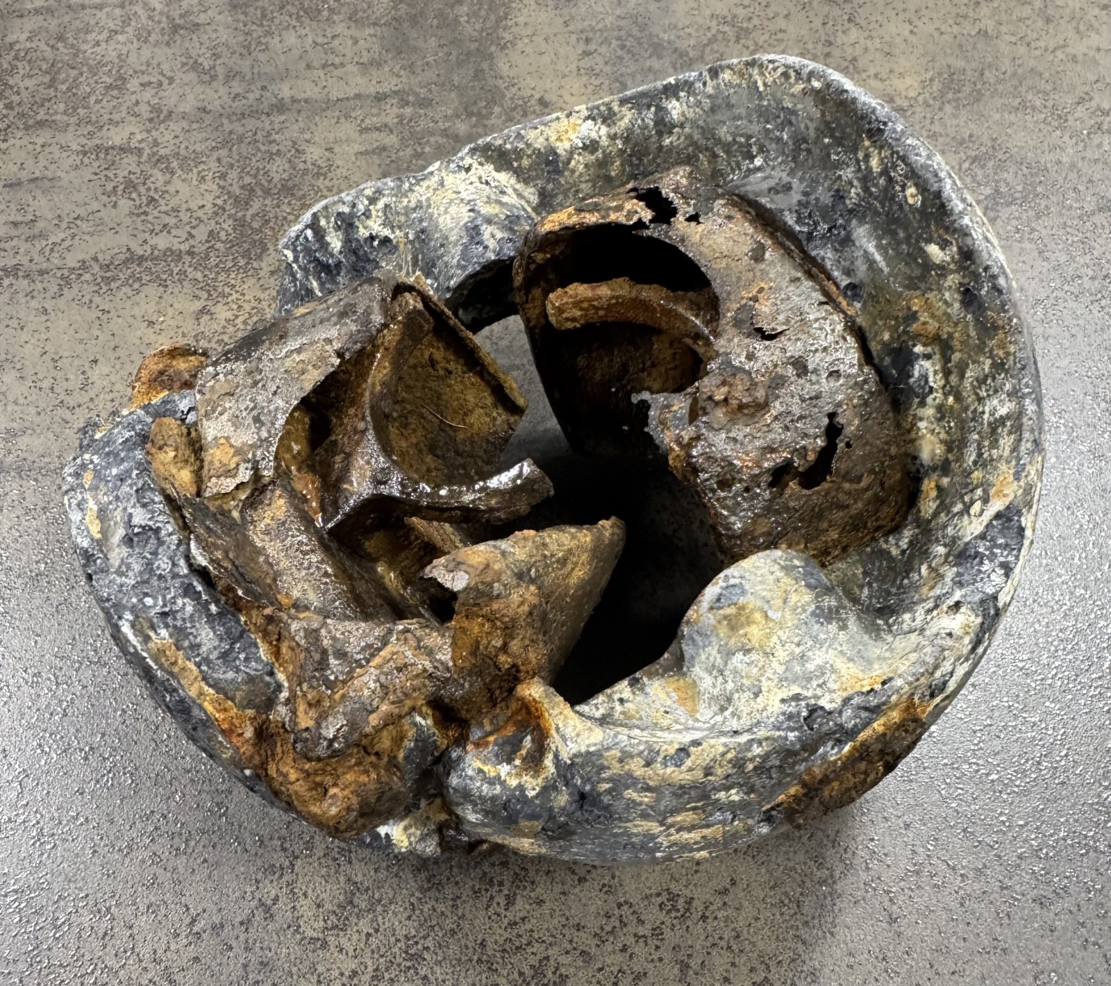 Identifikace součástky z okolí bývalého německého letiště