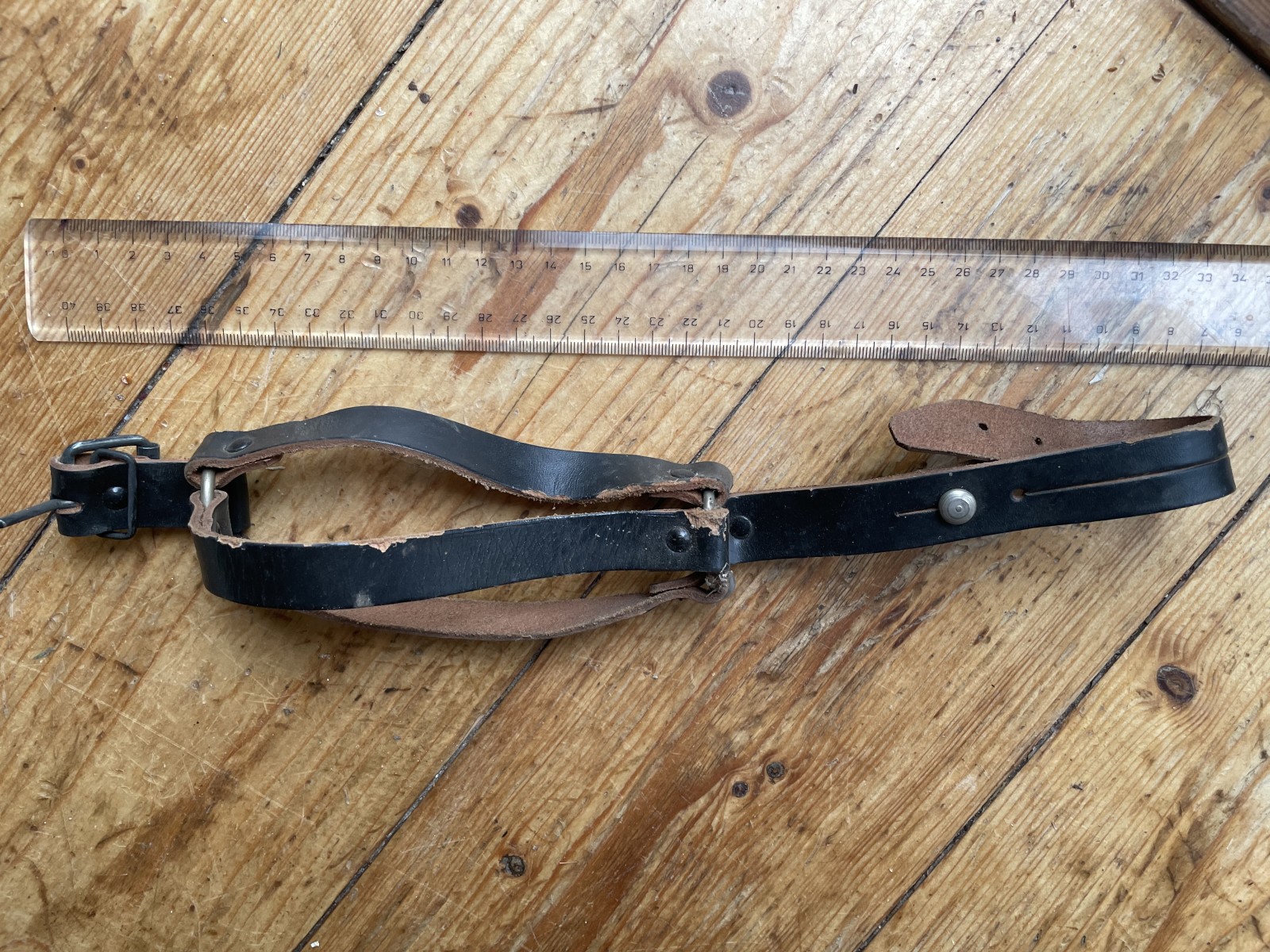 Jakési řemeny ČSLA - prosba o určení