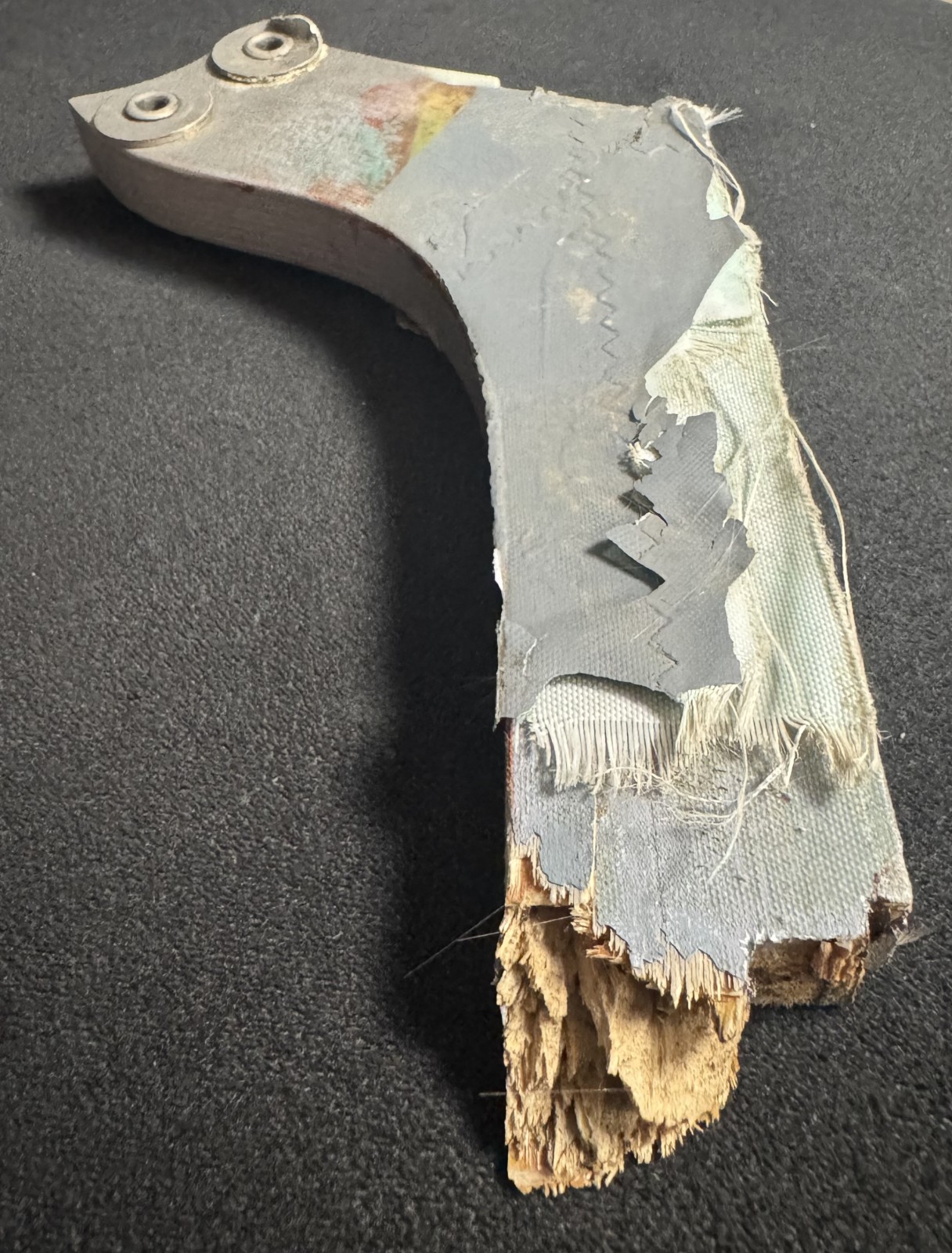 Nálezy z místa pádu Hawker Hurricane Mk. IV