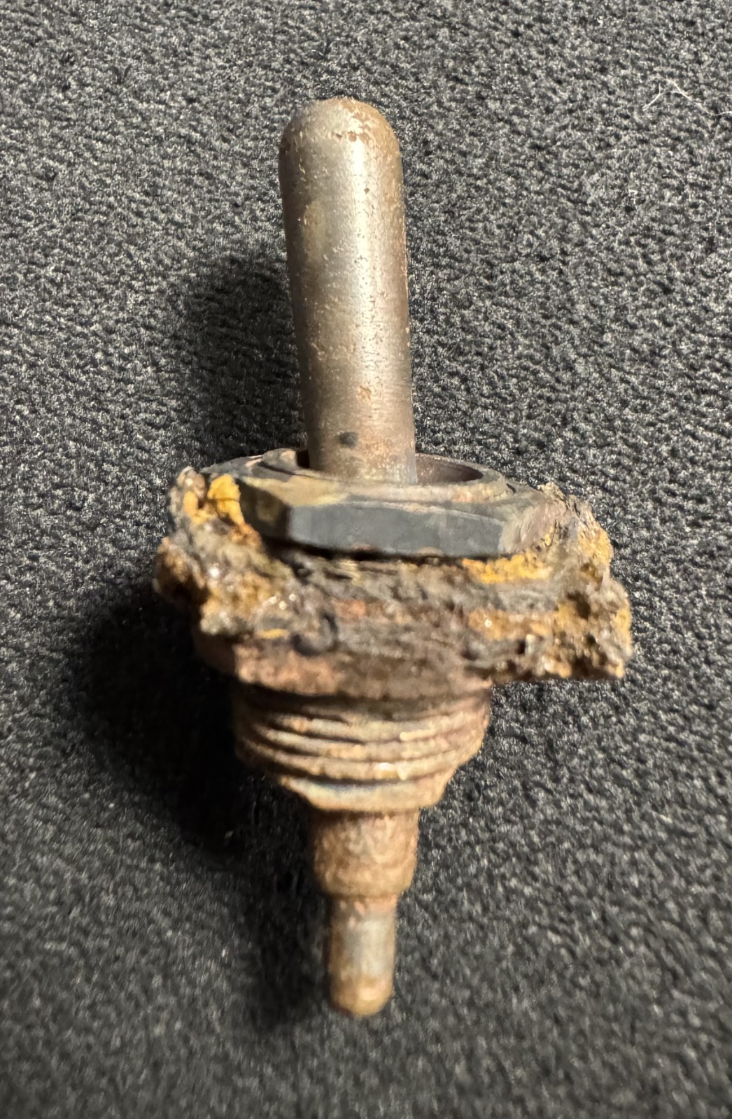 Nálezy z místa havárie F-84F Thunderstreak