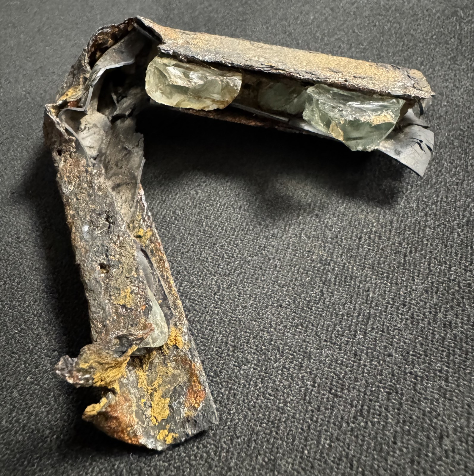 Nálezy z místa havárie F-84F Thunderstreak