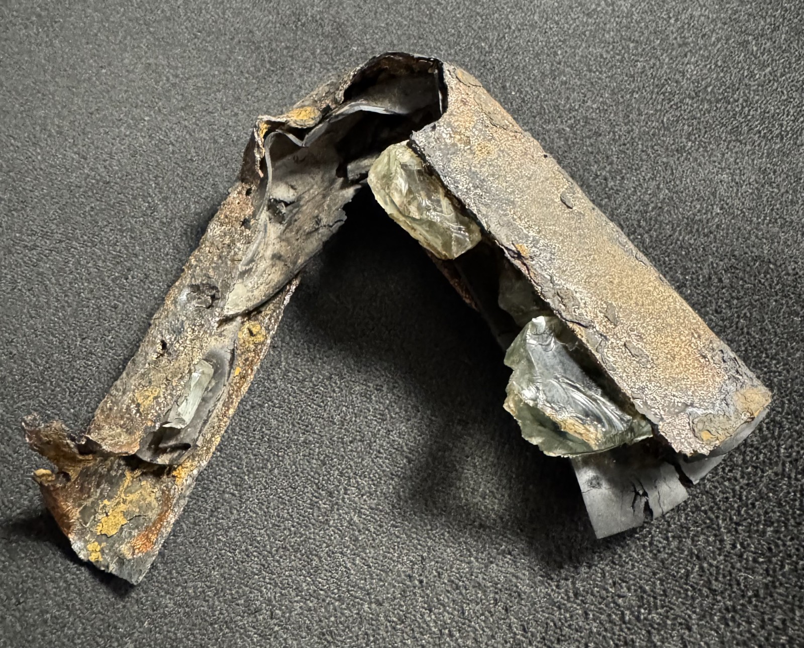 Nálezy z místa havárie F-84F Thunderstreak