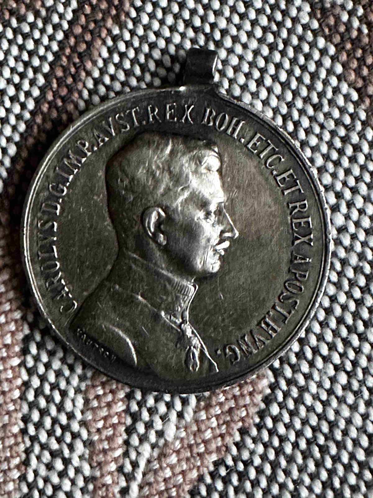 R-U řád za statečnost, stříbrný