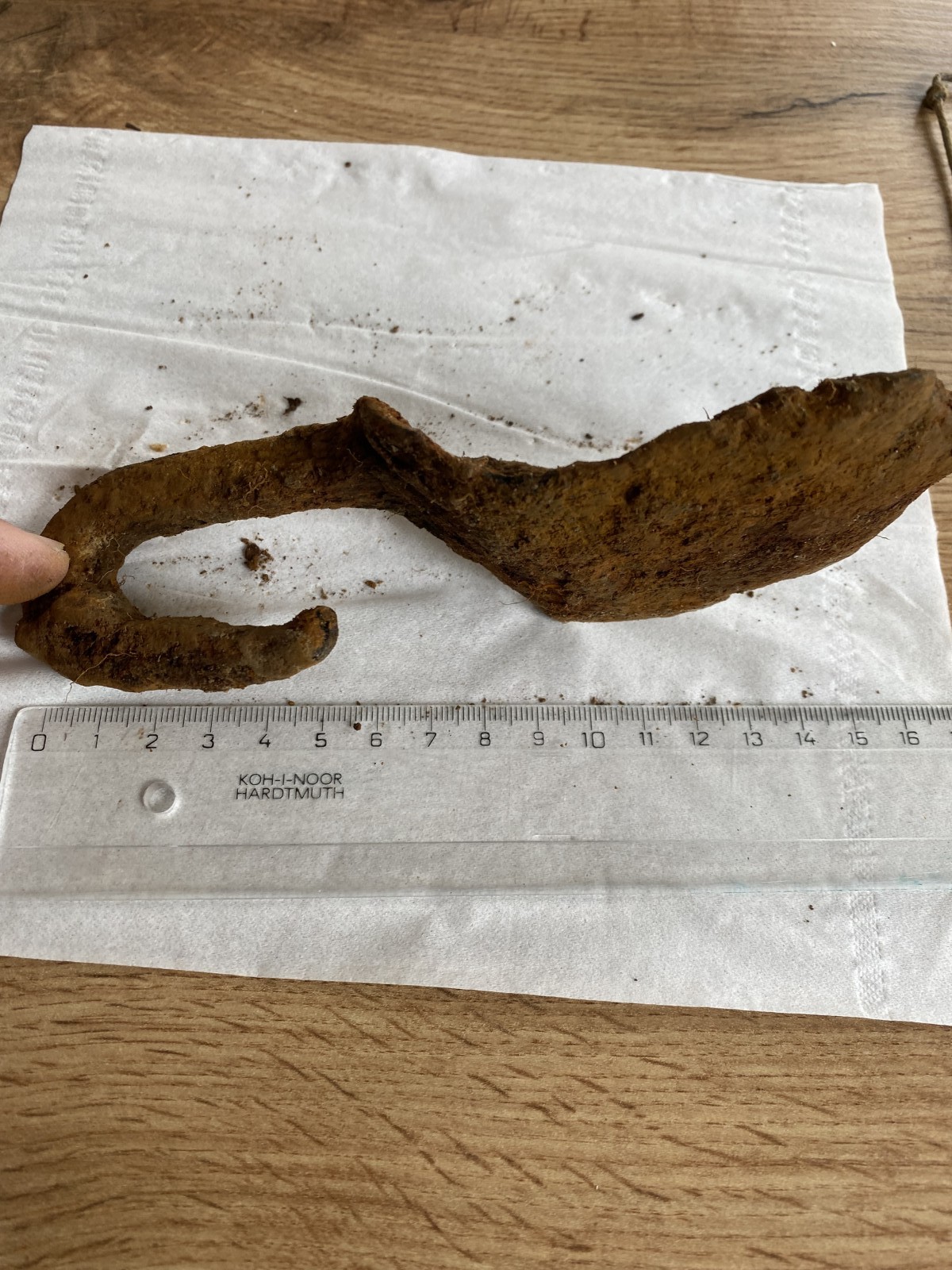 Identifikace nálezů ze staré lesní cesty