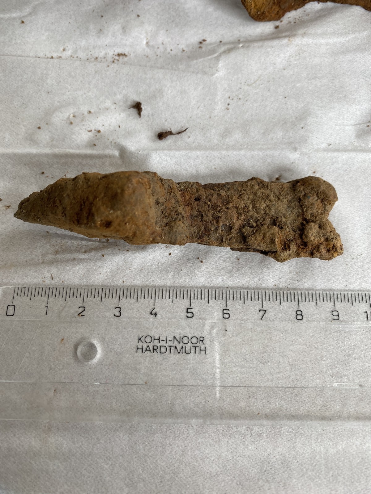 Identifikace nálezů ze staré lesní cesty